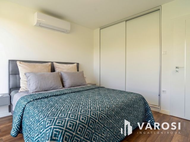 Prémium penthouse Siófokon medencével