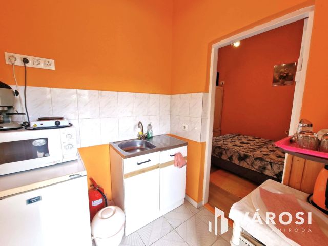 Nagypolgári otthon vagy 4-6 apartmanból álló társasház?
